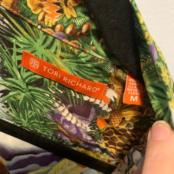 Tori Richard Festivaloha Men’s Hawaiian Shirt - Picture 3 of 5